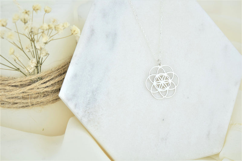 Flower of Life Necklace, Gifts for Her, Mom Jewelry, Flower of Life Pendant, Seed of Life Necklace, Life Flower, Everyday Necklace Silver