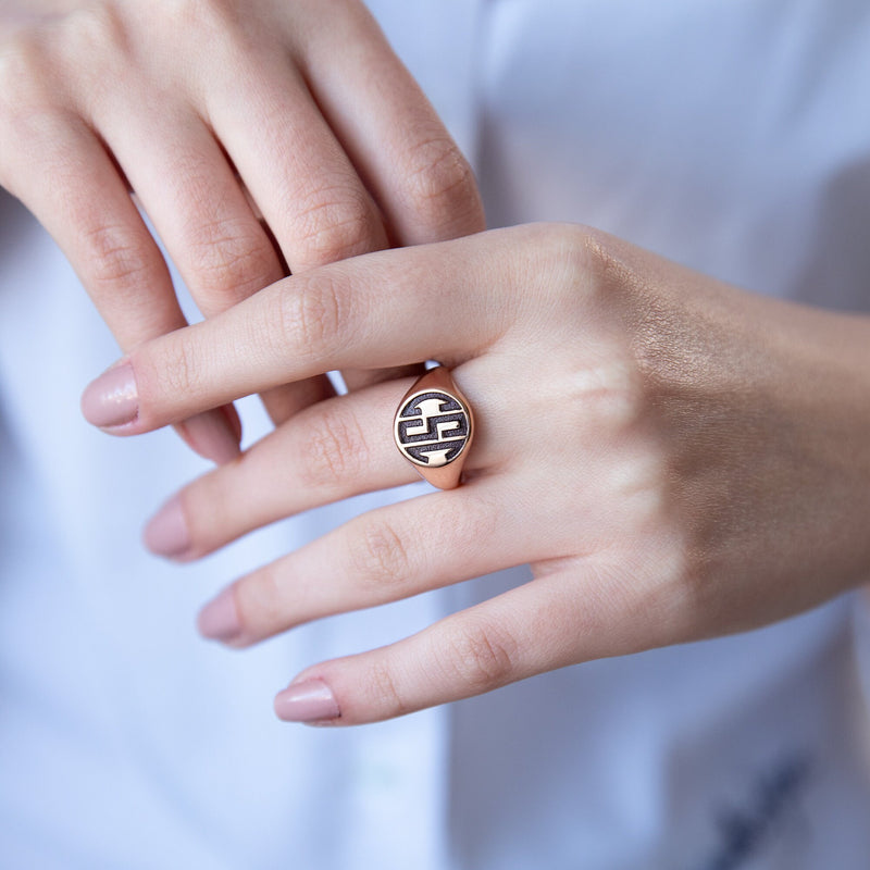 Signet Ring for Men and Women, Gold, Silver and Rose Gold Monogram Jewelry • Perfect Gifts for Her and Him
